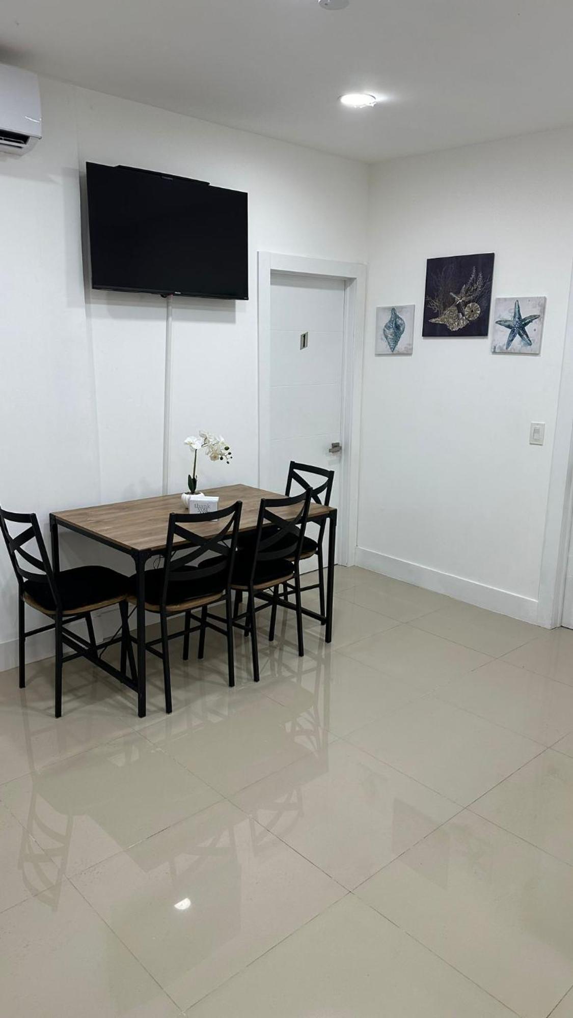 203 Miami Shared Rooms For Men Central Comfortable, Affordable Εξωτερικό φωτογραφία